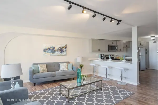 300 N State Street #3808, Chicago, IL 60654