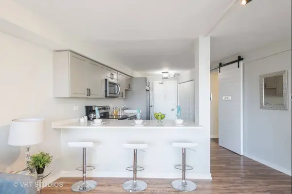 300 N State Street #3808, Chicago, IL 60654