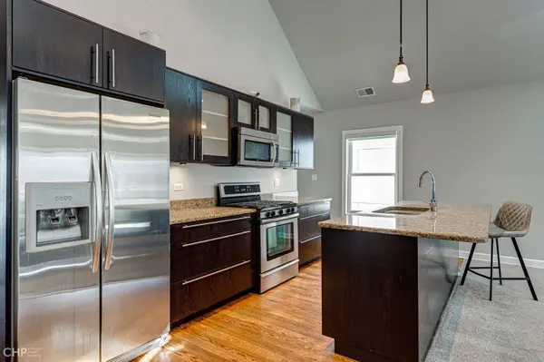 1414 W Superior Street #2, Chicago, IL 60642