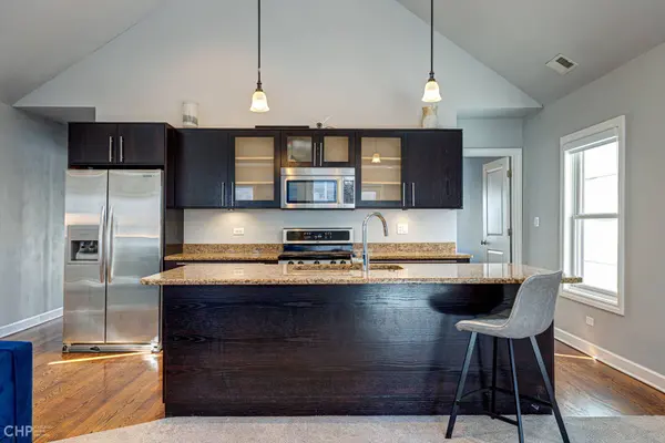 1414 W Superior Street #2, Chicago, IL 60642