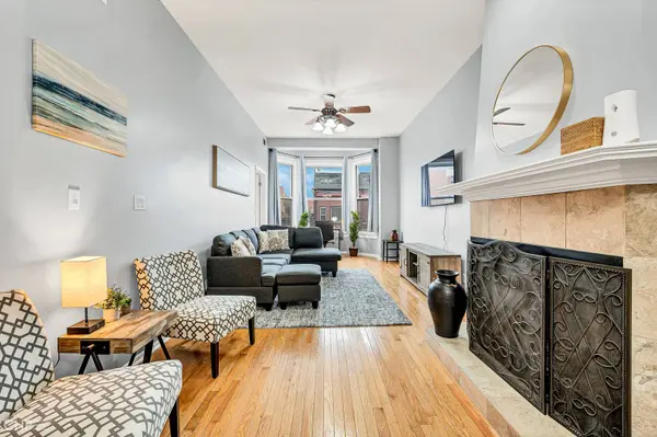 2202 N Clybourn AVE #3, Chicago, IL 60614