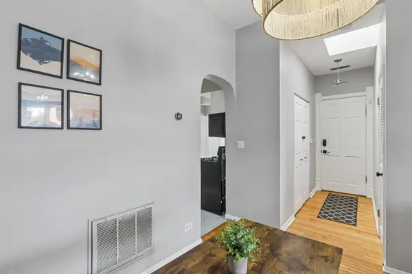 2202 N Clybourn AVE #3, Chicago, IL 60614
