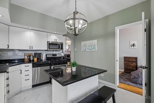 2202 N Clybourn AVE #3, Chicago, IL 60614