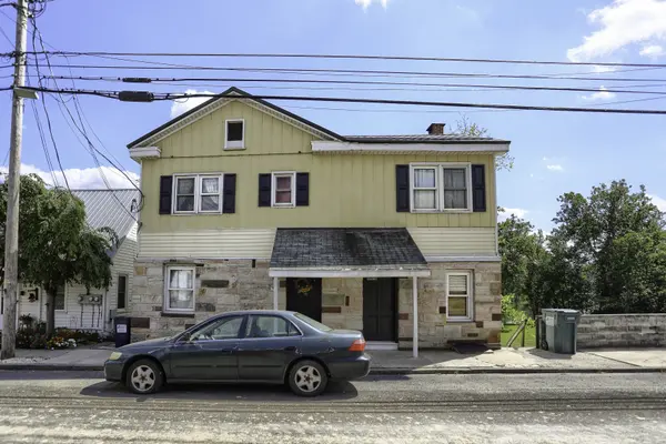 805 Front St, Mt Union, PA 17066
