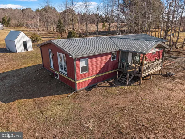 15 TROUPE RD, Coudersport, PA 16915