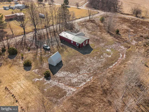 15 TROUPE RD, Coudersport, PA 16915