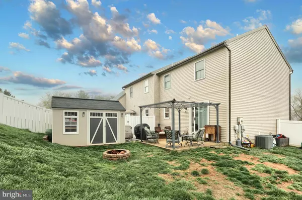 12 STEEPLE AVE, Red Lion, PA 17356