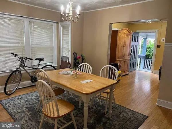 341 E POPLAR ST, York, PA 17403