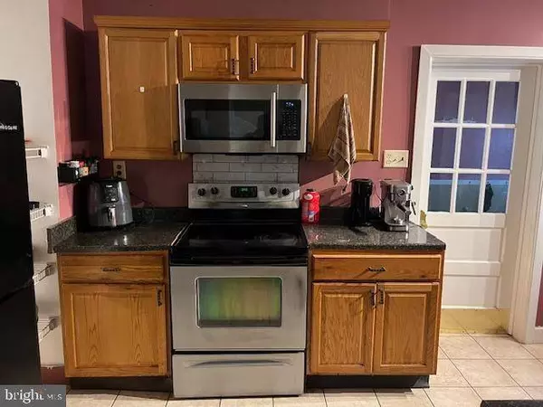 341 E POPLAR ST, York, PA 17403