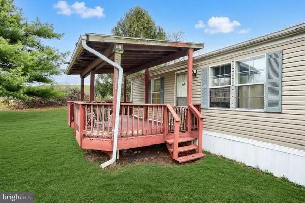 145 CHESAPEAKE EST, Thomasville, PA 17364