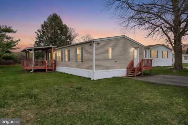 145 CHESAPEAKE EST, Thomasville, PA 17364