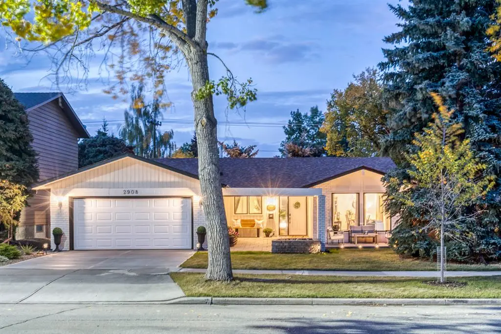 2908 Palliser Dr SW, Calgary, AB T2V 4G2