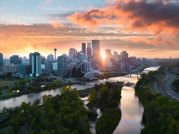 38 9 St NE # 314, Calgary, AB T2E