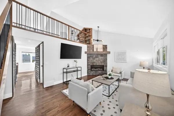 328 3 Street NE Calgary, Ab T2e 7w5,