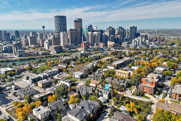 328 3 Street NE Calgary, Ab T2e 7w5,