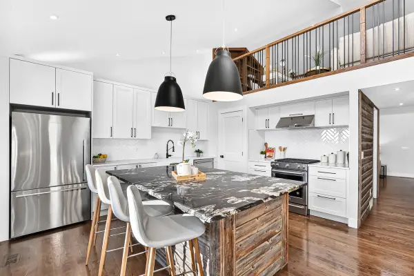 328 3 Street NE Calgary, Ab T2e 7w5, 