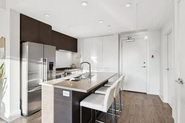 38 9 St NE # 314, Calgary, AB T2E