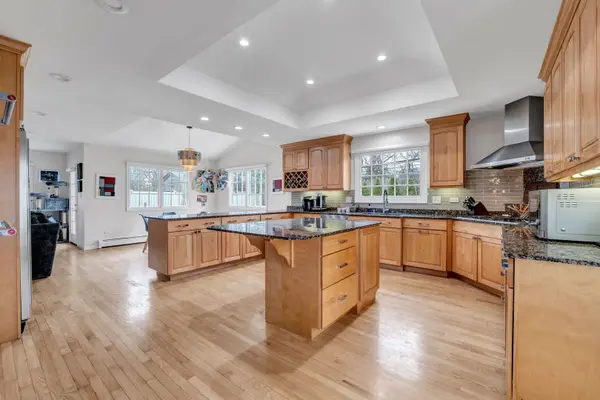 1432 Executive Ln, Glenview, IL 60026-1534