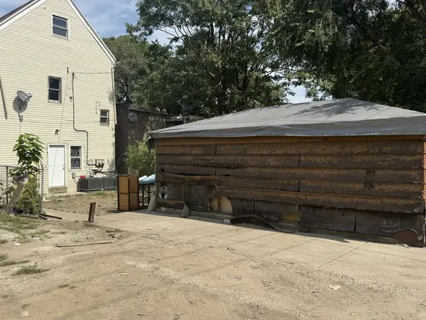 4053 W 16th ST, Chicago, IL 60623
