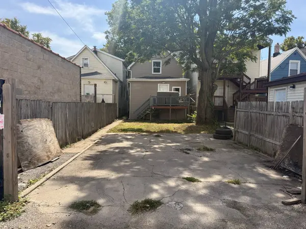 4902 W Gladys AVE, Chicago, IL 60644
