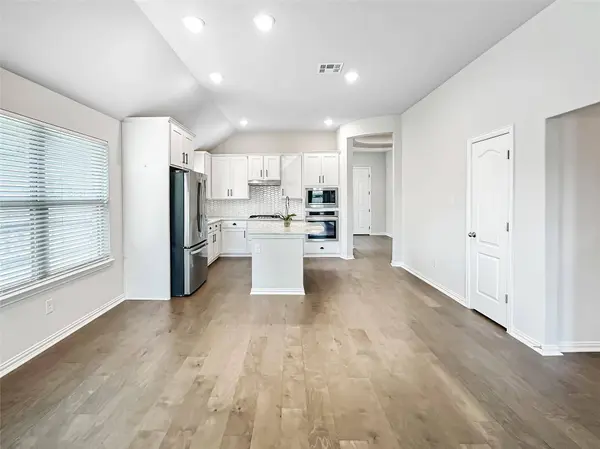 126 Acacia PASS, Bastrop, TX 78602