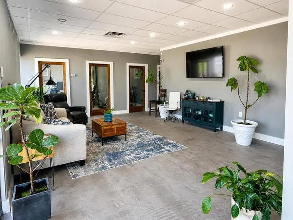 1007 College ST #1, Bastrop, TX 78602