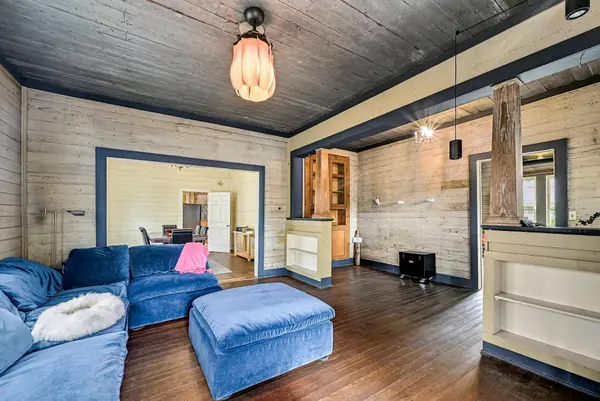 805 Main ST, Bastrop, TX 78602