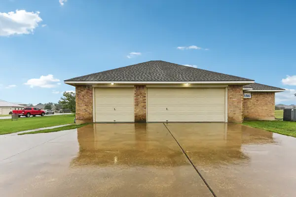 268 Chisholm Trl, Bastrop, TX 78602-4209