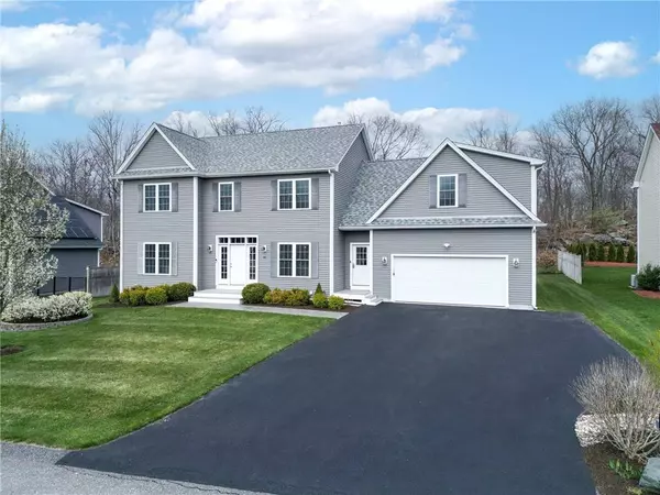 26 Shale Ridge CT, Cumberland, RI 02864