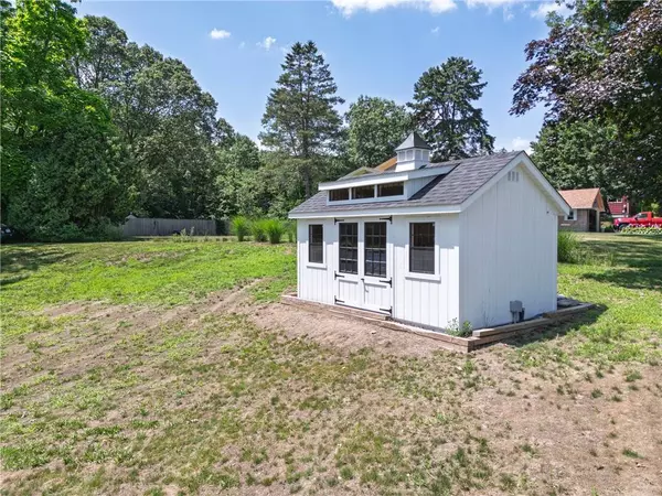 1575 Victory HWY, North Smithfield, RI 02896