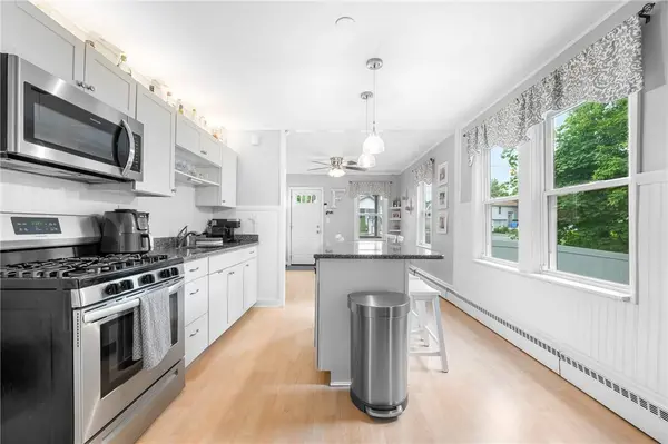 72 Lilac ST, Cumberland, RI 02864