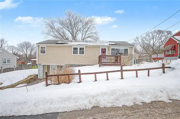 374 Thibeault AVE, Woonsocket, RI 02895