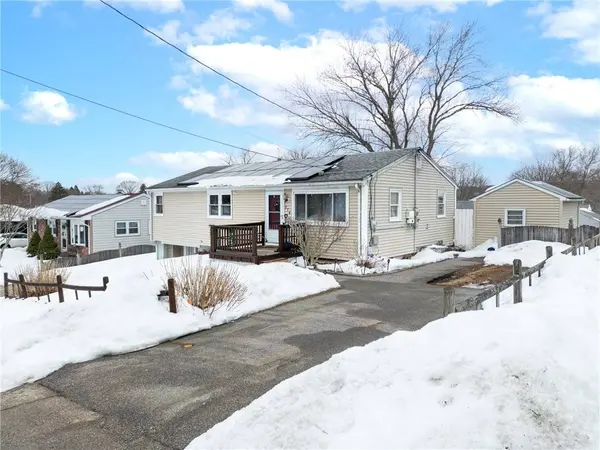 374 Thibeault AVE, Woonsocket, RI 02895