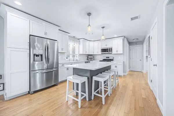 9 Windward Way, Swansea, MA 02777