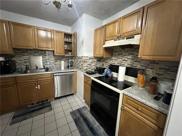 200 Manville Hill RD #8A, Cumberland, RI 02864