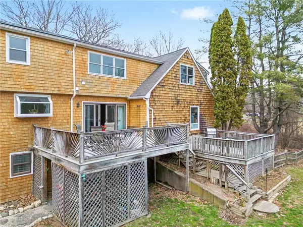 385 W Wrentham RD, Cumberland, RI 02864