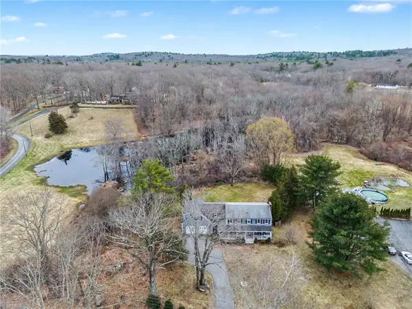 385 W Wrentham RD, Cumberland, RI 02864