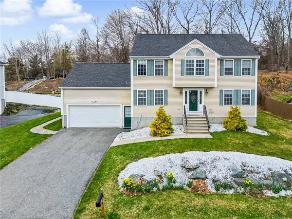 13 Bernon DR, Lincoln, RI 02865