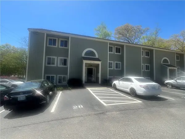 400 New River RD #111, Lincoln, RI 02838