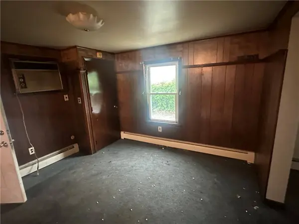 39 Locust ST, Pawtucket, RI 02860