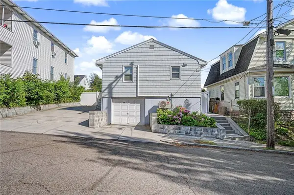 15 Beechwood AVE, Pawtucket, RI 02860