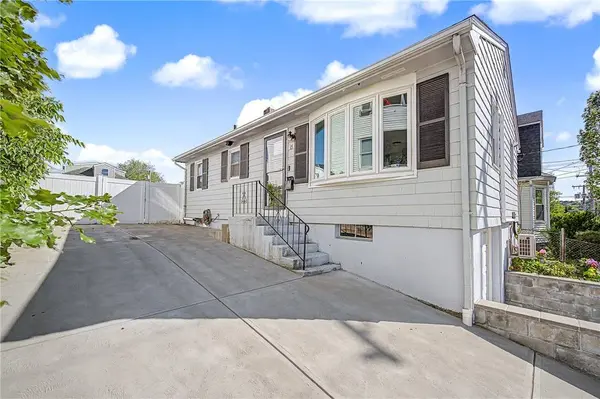 15 Beechwood AVE, Pawtucket, RI 02860