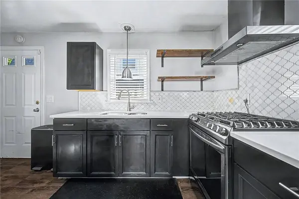 15 Beechwood AVE, Pawtucket, RI 02860