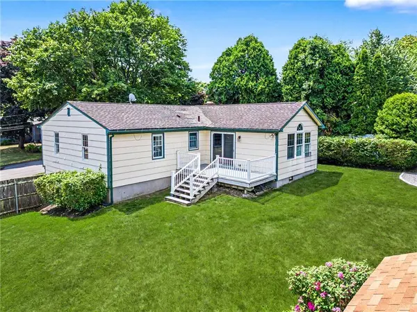 117 Larchmont RD, Warwick, RI 02886