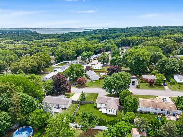 117 Larchmont RD, Warwick, RI 02886