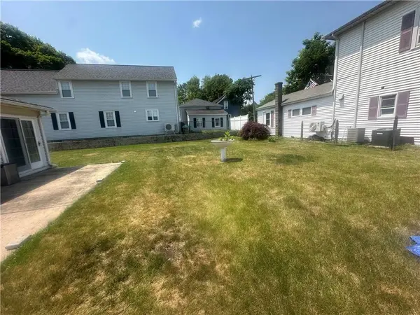 105 Winter ST, Lincoln, RI 02838