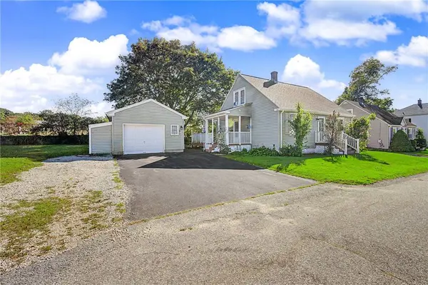 78 Newbury AVE, Woonsocket, RI 02895