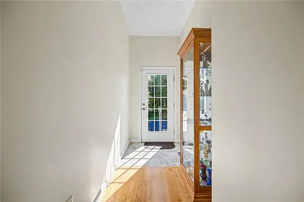 1421 Douglas AVE #H, North Providence, RI 02904