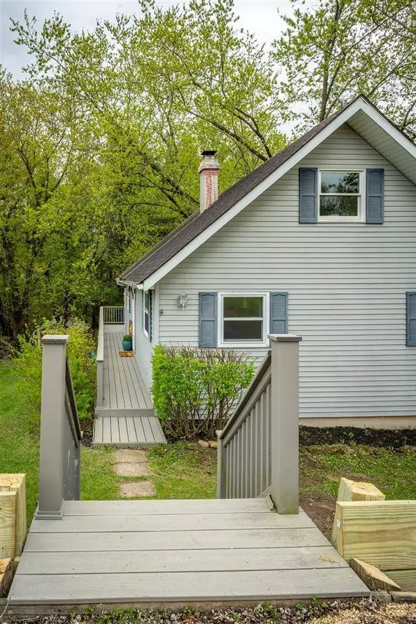 3A63 General Lee Drive, Apple River, IL 61001