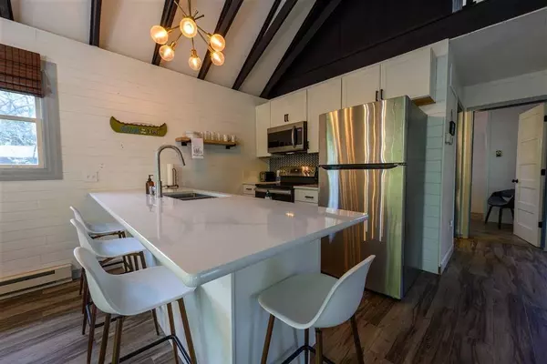 3A63 General Lee Drive, Apple River, IL 61001